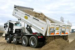 images/Produkte/Kippfahrzeuge/dreiseitenkipper_zanner-fahrzeugbau_30.jpg