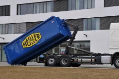 images/Produkte/abrollkipper/abrollkipper-fahrzeuge_20.jpg